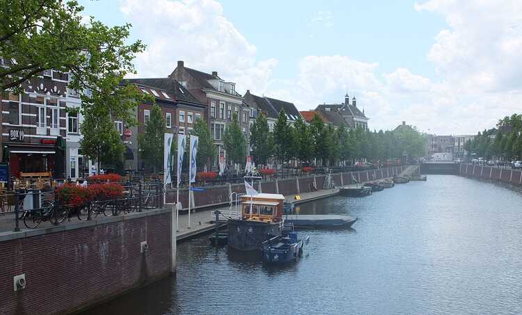 De herstelde haven van Breda. (Foto: G. Lanting, 2015, Wikimedia Commons)