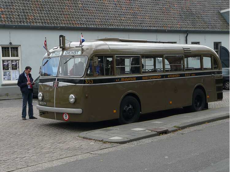 Deze BBA-bus reed vanaf 1947 door de straten van Breda. Nu is hij te zien bij Stichting Veteraan Autobussen. (Foto: G. Lanting, 2009, Wikimedia Commons)