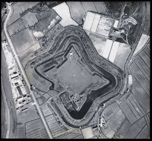 Spinolaschans luchtfoto jaren 20 Nederlands Instituut voor Militaire Historie, Technische Dienst Luchtvaartafdeeling)