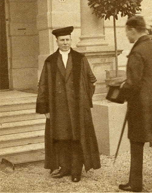 Schrijnen als rector, 1923 (Bron: Regionaal Archief Nijmegen)