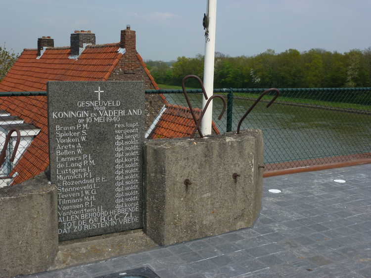 Monument gesneuvelden Roosteren, Havang(nl), Commons
