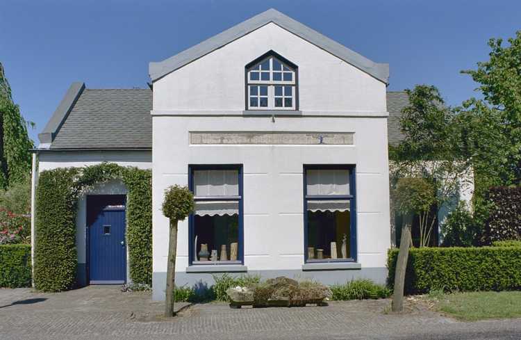 Voorgevel van het voormalig Tolhuis in Leende. (Foto: G. Dukker, 2002, Rijksdienst voor het Cultureel Erfgoed)