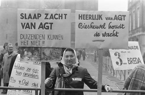 Demonstratie op het Binnenhof tegen de vrijlating van de Drie van Breda