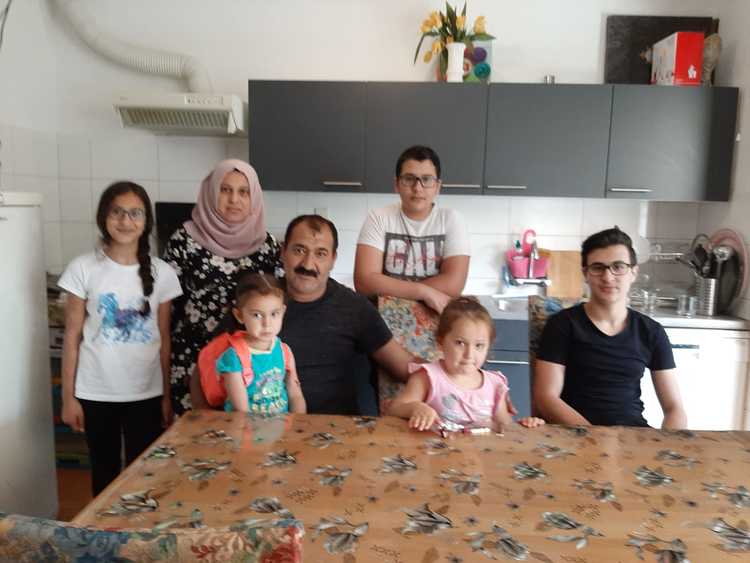Het gezin Alkalaf in juni 2020 (Foto: Sjef Tooten en Ellen Popeliers)