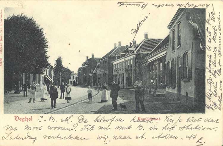 Een foto van het huis van de familie De Munck-Rojer in de Veghelse Hoofdstraat, rechts naast het huis ‘Pastorie’. (Bron: BHIC)