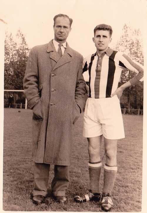 Fadhronc met Willem II-speler Gerrit de Wit (Foto: fotograaf onbekend, 1955, Collectie WIllem II)